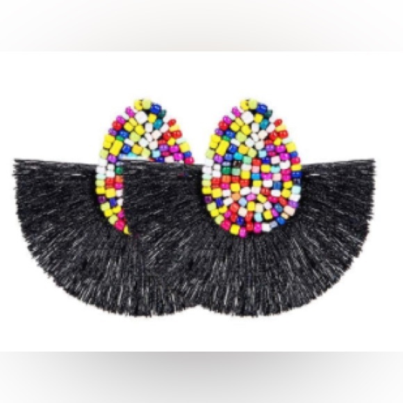 Jewelry - Beautiful Tassel earrings
